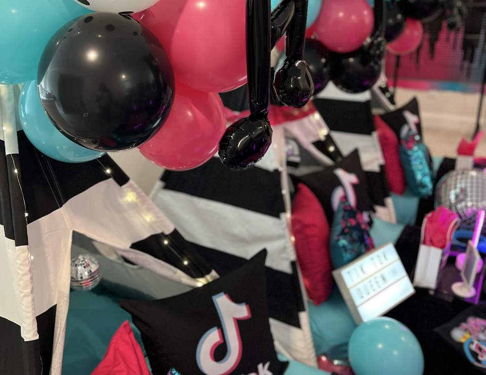 Tiktok birthday olivia tiktok sleepover catch my party