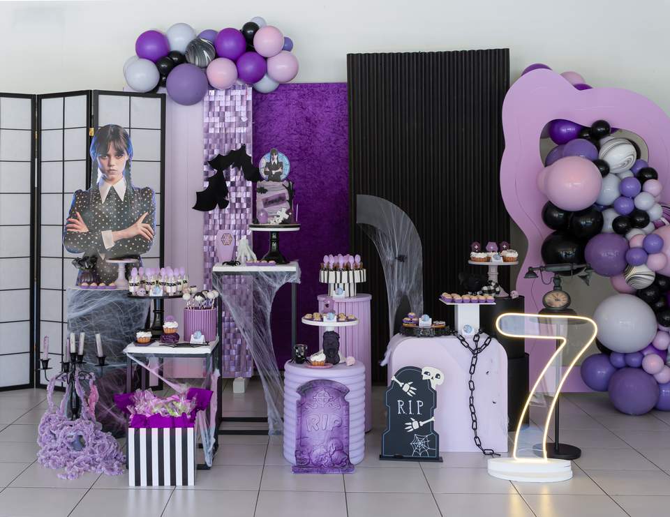 Leonor's Wednesday-themed Birthday Party  - Wandinha