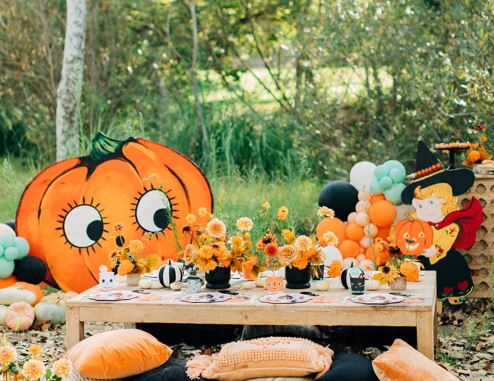 Vintage Halloween Party - Halloween