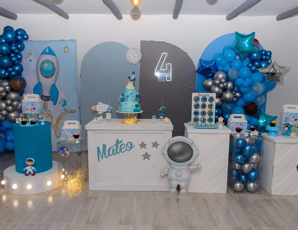 Mateo's Space Party - Among the Space