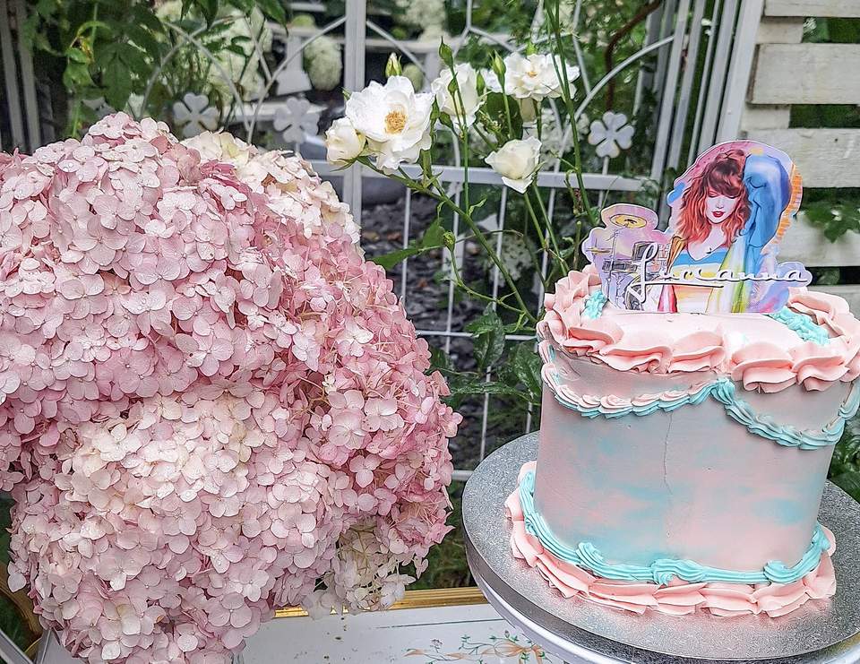 Lucianna s Taylor swift garden party - Taylor swift