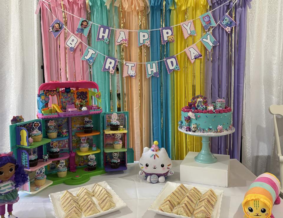 Gabby’s Dollhouse Party - Gabby’s Dollhouse