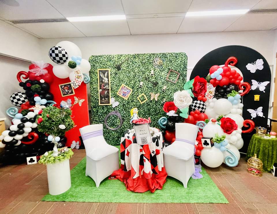 A tea party with the Mad hatter - Alice in Wonderland