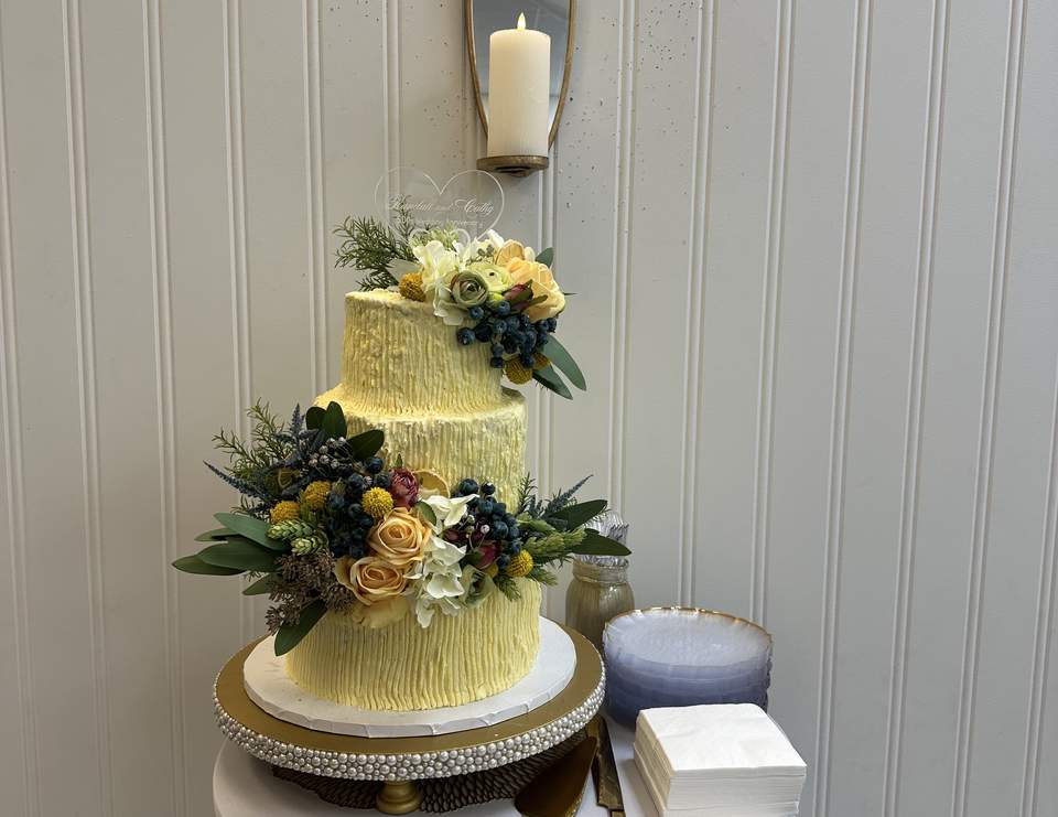 Parents golden anniversary celebration - Golden vintage anniversary party