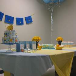 duckies and daisies baby shower - Rubber Ducky