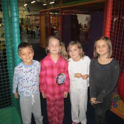 harmony is 7 - pyjama party