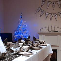 Christmas Dinner Party - French Damask