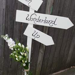 A Vintage Wonderland - Alice In Wonderland, Vintage, Red, Brown and White