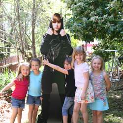 Sydney's 7th Birthday - Justin Bieber!