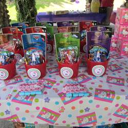Meztli's Hello Kitty Party - Hello Kitty