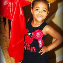 ZION turns 5! - Minnie Mouse BOW-Tique