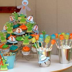 Out of this World 2nd Birthday - Space/aliens