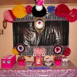 classic vintage Barbie silhouette - Barbie