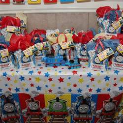 Thomas the Train 4th Birthday Party - Thomas the Train