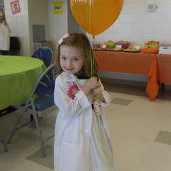 Lilly's Weird Science Birthday Party - Science is Fun!