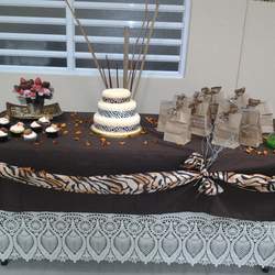 My Mom party 60 years... - Animal Print