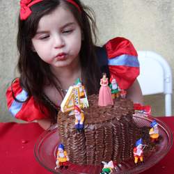 Sophie's snow white, mirror mirror - Snow White