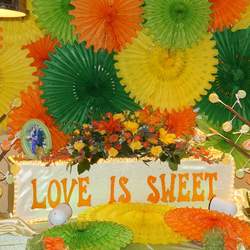 Love Is Sweet! - Tweets and Sweets!