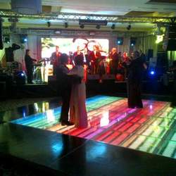 WEDDING ROMANTIC - INDIRA BODA