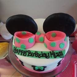 Mia's 2nd Birthday - Minnie's Bow-tique