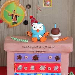 Hoot Party for William  - Giggle and Hoot 