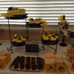 Tay's promotion to the 9th grade - Black/white damask with yellow
