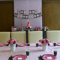 Sofia's Barbie Fashion Extravaganza - Barbie