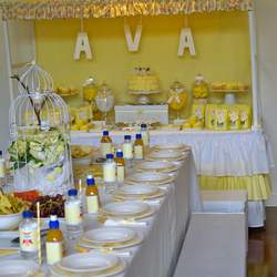Yellow and White with a touch of Owl - A touch of Owl