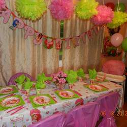 Vanessa's 2nd Birthday - Strawberry Shortcake and Strawberries