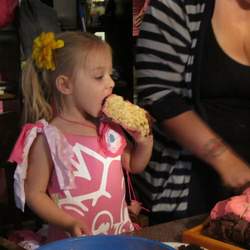 Lola's Piggy Party - Piggy