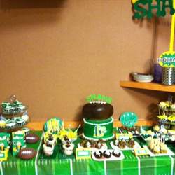 Shane's footbal birthday - Oregon Ducks 