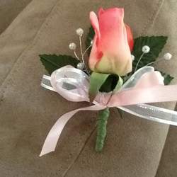 Elayna and Brandon finally tied the knot - pink and white summer affair