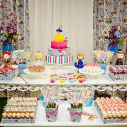 Alice in wonderland - Alice in Wonderland, Mad Tea Party
