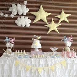 {TWINKLE LITTLE STAR} - None