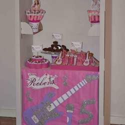 Roberta's Birthday - disney violetta