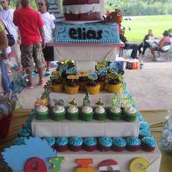ELIAS' 1ST SEUSTASTICAL BIRTHDAY - Dr Seuss