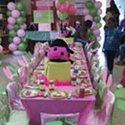 Kyleigh's Pink & Green Ladybug Party!! - Pink & green Ladybugs