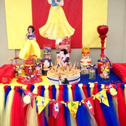 PRINCESS FOR A DAY - Snow White