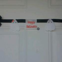 Ghostly Kid's Halloween Party - Ghosts