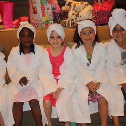 Spa divas - Spa + Sleepover
