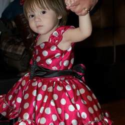 Talisa & Miranda's Sweet Bowtique - Minnie Mouse 
