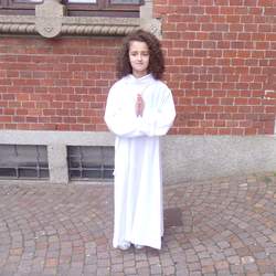 Chiara gets her first Holy Communion - tiffany's inspiration