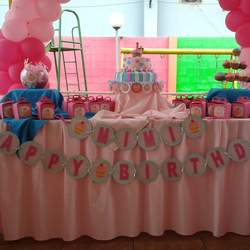Mimi's 1st birthday - Cupcake Decorating