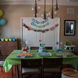 Liam's Bubble Guppies 2nd Birthday Bash - Bubble Guppies