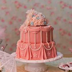 Giulia loves pink! - Vintage / Retro