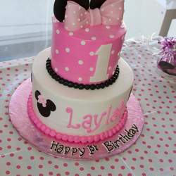 Pink Minnie Mouse party for Laylah's 1st Birthday - Minnie Mouse - Pink