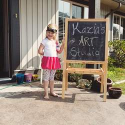 Kazimiera's Art Party - Arts & Crafts