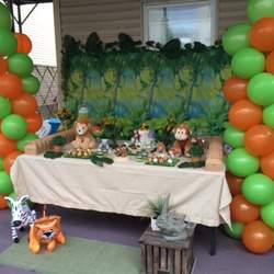 Katherine's Animal Surprise - Animal Themed Babyshower