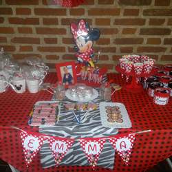 El Magico mundo de minnie y Emma!!! - Minnie Mouse