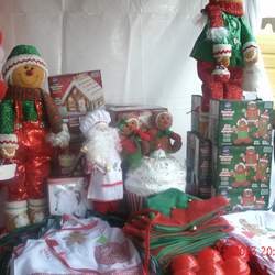 Elf decoration backyard - Elf and Santa decoration 